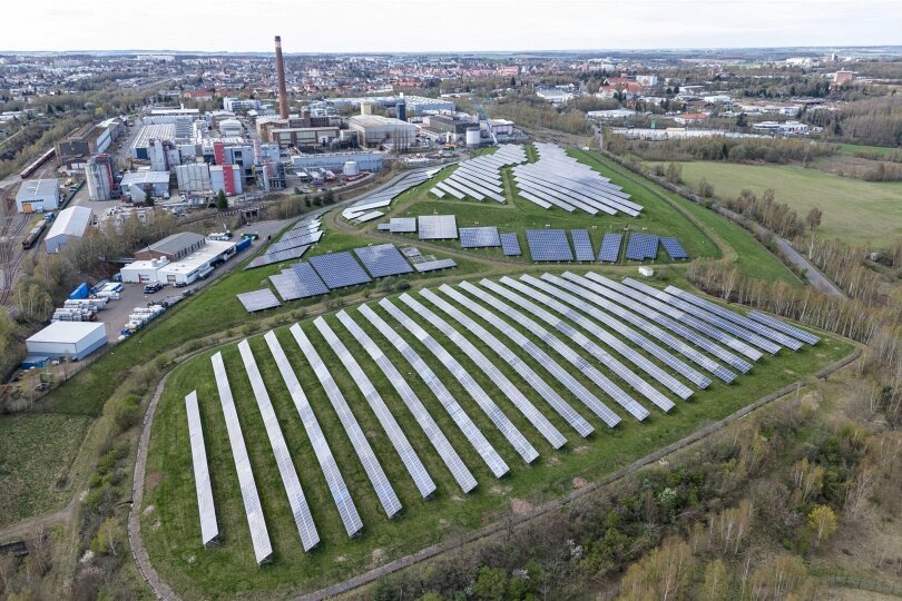 Ursprünglich sollte das Gigawatt-Projekt auch zum Erhalt des Solarmodulewerks von Meyer Burger in Freiberg beitragen.