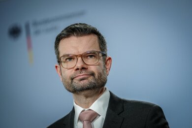 Marco Buschmann (FDP), Bundesminister der Justiz, gibt ein Pressestatement zur Reform des § 184b StGB und zur Richtlinie Gewalt gegen Frauen in seinem Ministerium.