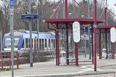 Am Bahnhof Burgstädt gingen der Polizei an einem Tag zwei Männer ins Netz, die per Haftbefehl gesucht wurden.