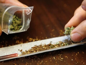 38-Jähriger mit 500 Gramm Marihuana erwischt - 