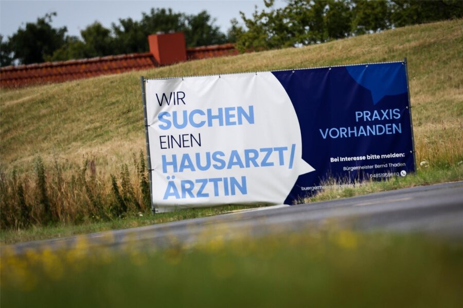 383 Hausärzte fehlen in Sachsen: So reagiert Gesundheitsminister Lauterbach - Dringend gesucht: Deutschlandweit fehlen knapp 5000 Hausärzte.