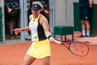 Angelique Kerber musste sich in der ersten Runde der French Open Arantxa Rus geschlagen geben.