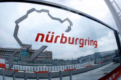 Das 24-Stunden-Rennen am Nürburgring musste abgebrochen werden.