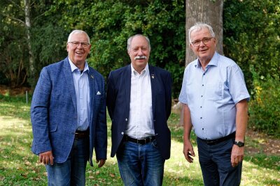 Aufhören kommt für die Lions in Glauchau nicht in Frage. Klaus Neumann, Günter Spielmann und Holger Klier (von links) lassen da keine Luft ran.