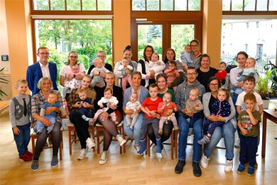 In der Begegnungsstätte „Kaffeekännchen“ der Volkssolidarität in Oelsnitz hat die Stadt Babys empfangen.