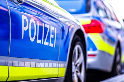 Zwei Pkw sind am Montag in Heinsdorfergund zusammengestoßen.