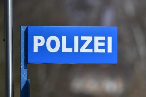 44-Jähriger in Hohenstein-Ernstthal ausgeraubt - 