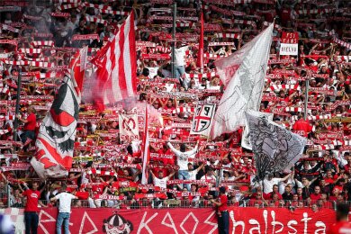 Die Fans des FSV Zwickau sind eine Macht. Im Heimspiel am kommenden Sonntag (13 Uhr) gegen Energie Cottbus peilt der Verein 7000 Zuschauer in der GGZ-Arena an.