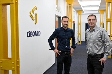 Seit 2012 hat die Firma Ciboard ihren Sitz in der Schönherrfabrik. Thomas Blasko (l.) und Michael Schwitzer haben mit ihrem Team schon viele Auszeichnungen gewonnen.
