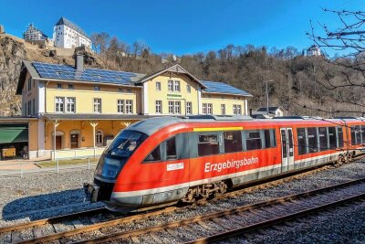 50-Stunden-Warnstreik: Was auf Bahn-Reisende im Erzgebirge zukommt - Fahrgäste der Erzgebirgsbahn müssen sich ab Wochenbeginn auf Ausfälle einstellen. 