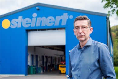 Roland Steinert ist Inhaber der beiden Firmen Drechselzentrum Erzgebirge und Steinert Maschinenbau.