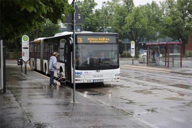 Damit die Busse der Linie 136 trotz einer Umleitung pünktlich am Hauptbahnhof ankommen, wurde eine Haltestelle vorübergehend gestrichen.