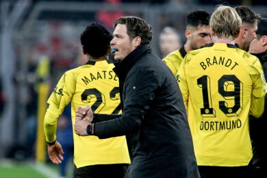 Dortmunds Trainer Edin Terzic und sein Team wollen für die erste Leverkusener Niederlage sorgen.
