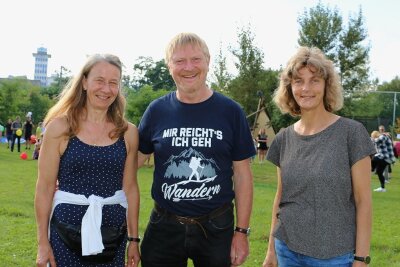 Ingrid und Gerd Kämpf sowie Silke Dämlow (von links) gehören zu den Gründern des Joel-Vereins vor 30 Jahren. 