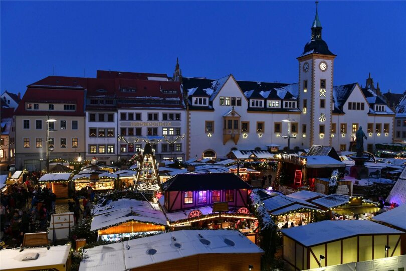 Der nächste Freiberger Christmarkt kommt bestimmt - hier ein Bild von 2023 - er beschäftigt schon den Stadtrat.
