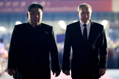 Seite an Seite: Kim und Putin (Archivbild)