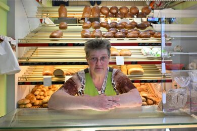 28 Jahre lang war Elke Franke Bäckerei-Verkäuferin. In dieser Woche war ihr letzter Arbeitstag in der Tauraer Filiale der Kießig-Bäckerei. Mit 62 Jahren sucht sie einen neuen Job.