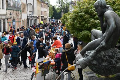 Das Frühlingsfest in Freiberg bietet unter anderem einen Kinder-Koffer-Flohmarkt.