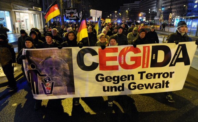 600 Menschen schlossen sich der Cegida-Demo an.