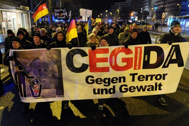 600 Menschen schlossen sich der Cegida-Demo an.