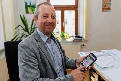Unter anderem mit Hilfe der in der Gemeinde genutzten Munipolis-App suchen Bürgermeister Sebastian Nestler und ein Team aus interessierten Einwohnern derzeit nach Energieideen für Sehmatal.