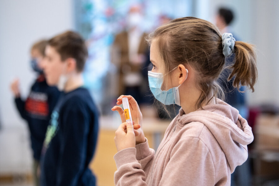 Mehrere Antrage Gericht Soll Corona Testpflicht Fur Schuler In Sachsen Stoppen Freie Presse Sachsen