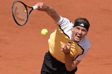 Alexander Zverev hat das French-Open-Finale gegen den Spanier Carlos Alcaraz nach fünf Sätzen verloren.