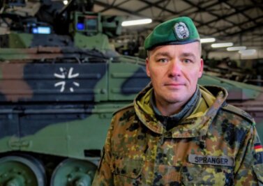 65-Millionen-Plan für Erzgebirgskaserne - Oberstleutnant Thomas Spranger führt seit März 2021 als Kommandeur das Panzergrenadierbataillon 371 in Marienberg. Im Interview spricht er auch über die 65-Millionen-Euro-Pläne für die Erzgebirgskaserne. 