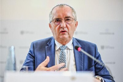 Seit 2004 Landtagsabgeordneter, seit 2014 Minister - und das seit 2019 für Regionalentwicklung: Thomas Schmidt (62).