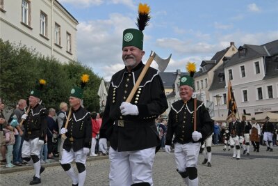 Zum Bergstreittag in Schneeberg gehörte am Samstag traditionell die Bergparade.