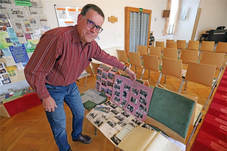 70 Jahre Saitenspielkreis: Musikalisches Jubiläum in Brand-Erbisdorf - Mit vielen alten Fotos erinnert Siegfried Knoll an die 70 Jahre Saitenspielkreis der Landeskirchlichen Gemeinschaft.
