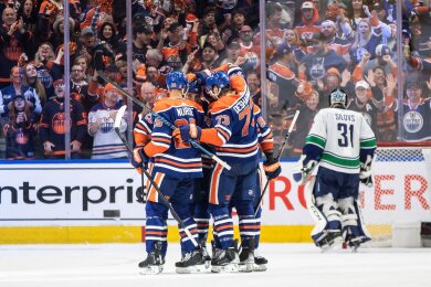 In der Playoff-Serie zwischen den Edmonton Oilers und den Vancouver Canucks steht es nun 3:3.