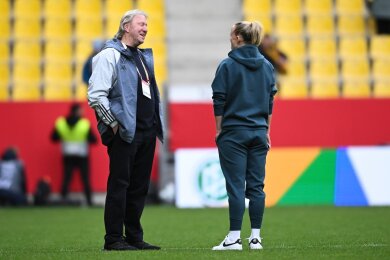 Bundestrainer Horst Hrubesch fordert von den DFB-Frauen den dritten Erfolg in der dritten Partie auf dem Weg zur EM 2025.