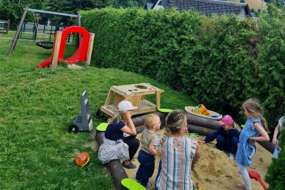 Rund um das Familienzentrum Oberwiesenthal bieten sich reichlich Möglichkeiten zum Spielen und Toben.