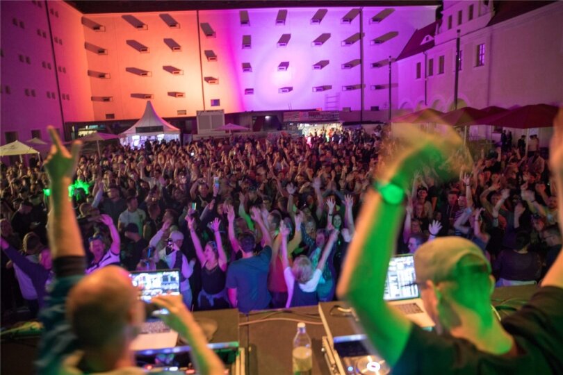 Die große Summer-Open-Air-Party von „InPulz“ war einer der bisherigen Höhepunkte der Freiberger Sommernächte 2023.