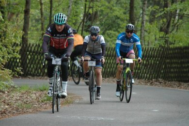 Radsportler am Samstag beim "Everesting".