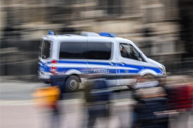 Nach einem brutalen Angriff auf eine Zwölfjährige im Chemnitzer Stadtteil Kappel ermittelt die Polizei. Bei den Angreiferinnen soll es sich um Gleichaltrige handeln.
