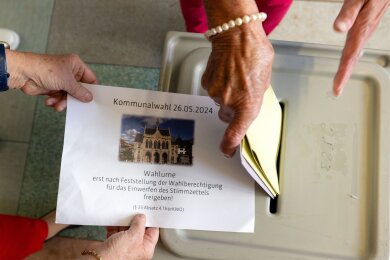 Gewählt werden in Thüringen unter anderem 17 Kreistage, Stadträte und Oberbürgermeister in den fünf kreisfreien Städten und Landräte in 13 Landkreisen.