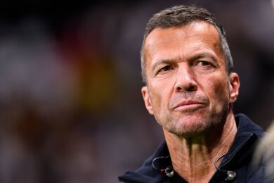 Rekord-Nationalspieler Lothar Matthäus fordert den FC Bayern zu einer schnellen Einigung mit Trainer Vincent Kompany auf.