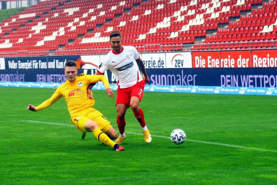 85 Minuten in Unterzahl: FSV Zwickau kassiert Heimniederlage gegen Uerdingen - Drittligist FSV Zwickau hat im Heimspiel gegen den KFC Uerdingen am Samstag vor leeren Rängen die Partie verloren.