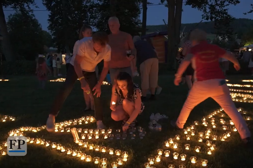 8547 Kerzen leuchten bei Sommer- und Lichterfest in Crottendorf - 