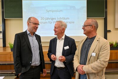 Siegfried Gauggel, Jürgen Hoyer und Stephan Mühlig diskutieren über Fragen der Psychotherapie.