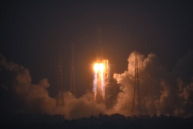 Eine Rakete vom Typ "Langer Marsch-5 Y8" mit dem Raumschiff "Chang'e 6" an Bord startete am 3. Mai auf dem Weltraumbahnhof Wenchang in China.