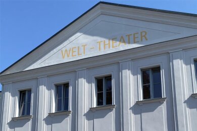 Zeigt „Spuk unterm Riesenrad“ im Original: das Frankenberger Kino Welt-Theater.