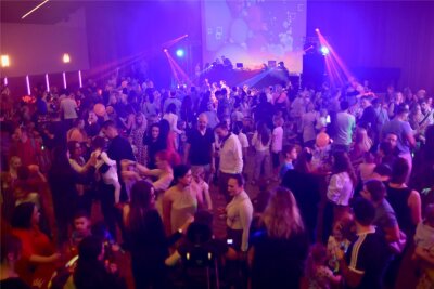 900 Gäste feierten erste Chemnitzer „Disco Family“ - Volles Haus am Sonntag im „Luxor“: 900 Gäste kamen zur ersten „Disco Family“.