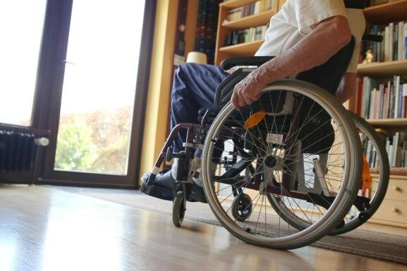 94-Jähriger im Rollstuhl als Geisterfahrer unterwegs - 