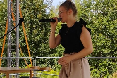 Emily Zeise aus Heidersdorf gibt am Samstag in Seiffen ein Konzert.