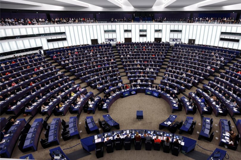Blick in den Plenarsaal der Europaparlaments in Straßburg: Zwar haben die EU-Staaten am Ende das letzte Wort, aber machtlos sind die EU-Abgeordneten keineswegs.