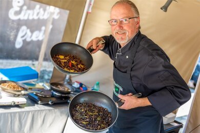 Frank Ochmann aus Berlin ist Insektenkoch. Seine und viele andere kulinarische Spezialitäten können am Wochenende beim Good-Food-Festival im Greizer Schlossgarten probiert werden.