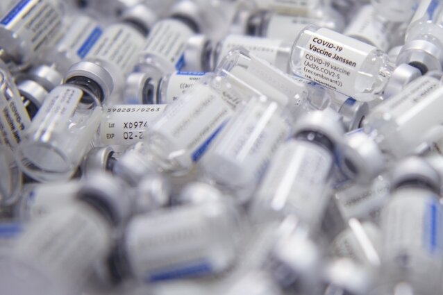 Impfstoffampullen sind aus hochwertigem Glas und lassen sich im Rahmen der Altglasverwertung nach Gebrauch einer neuen Bestimmung zuführen.